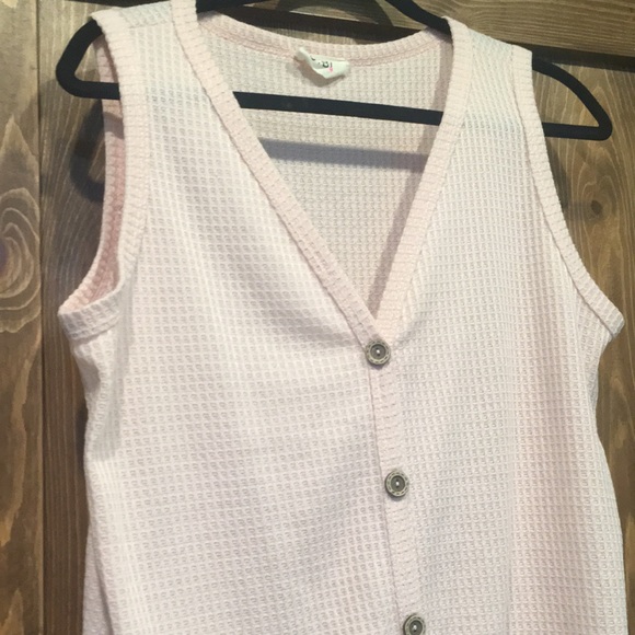 Waffle sleeveless top - Picture 2 of 3
